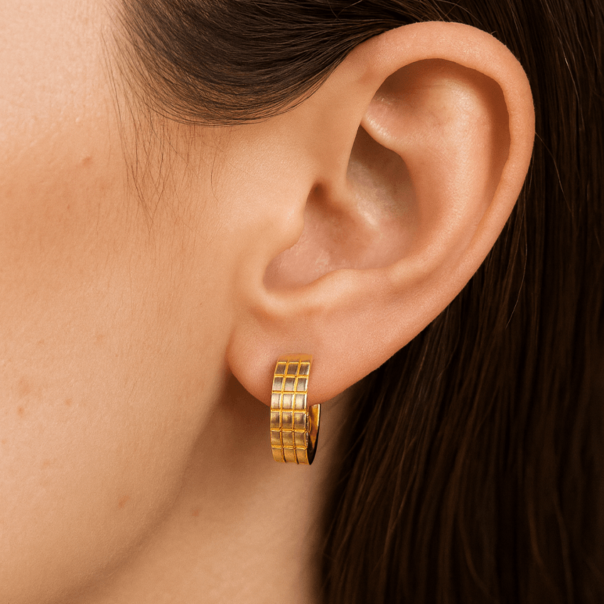 گوشواره حلقه ای طلا ۱۸ عیار طرح کمربندی