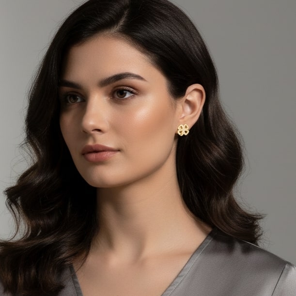 گوشواره طلا 18 عیار طرح شبدر ساده